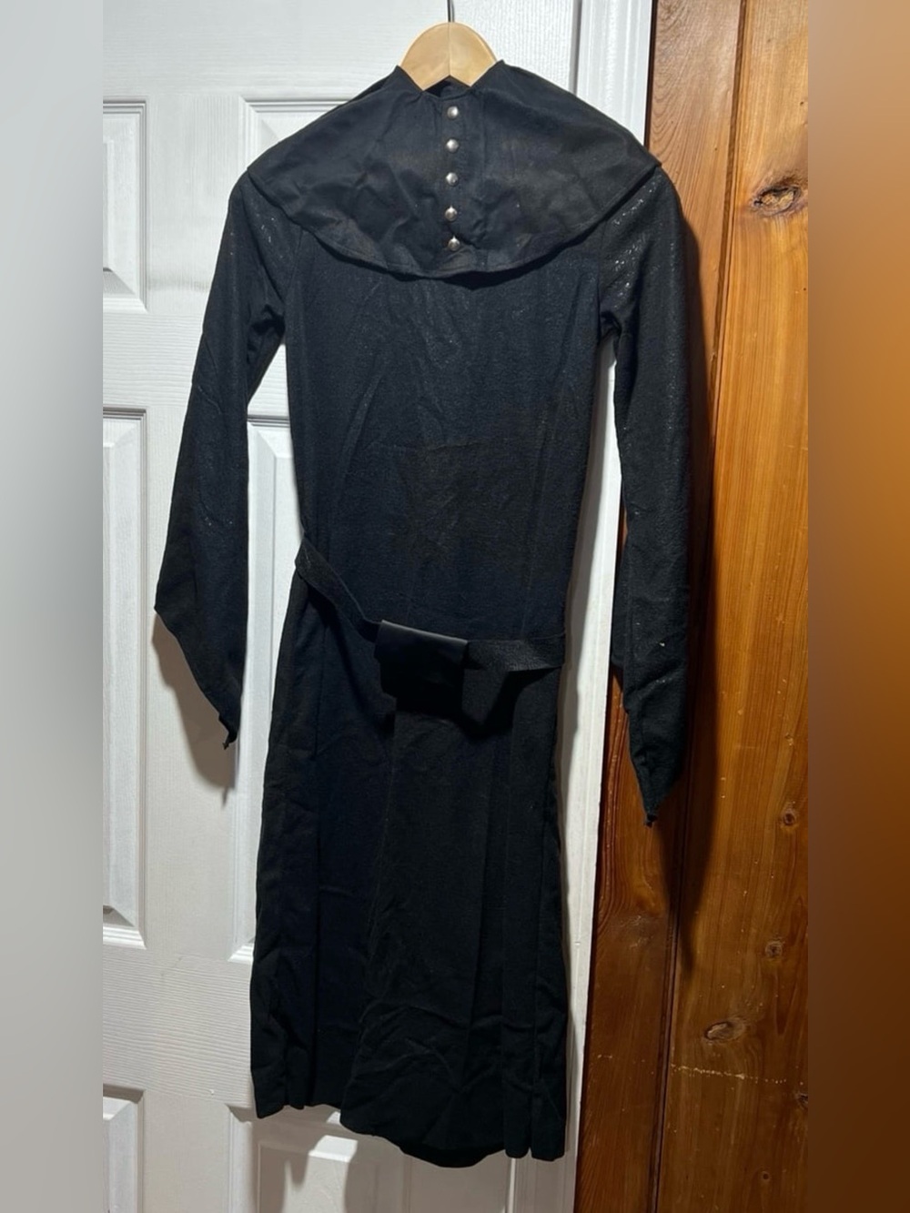 Plague doctor costume size medium for boys - no mask or hat just the costume